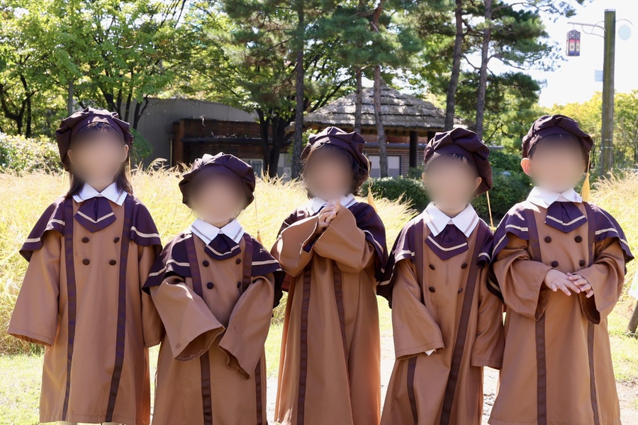 열매반 아이들의 야외 졸업사진 촬영